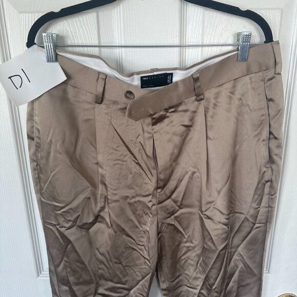 ASOS DESIGN Women's Brown Fashionable Everyday Souch Boy Pants Size 36"x32" - Picture 3 of 4